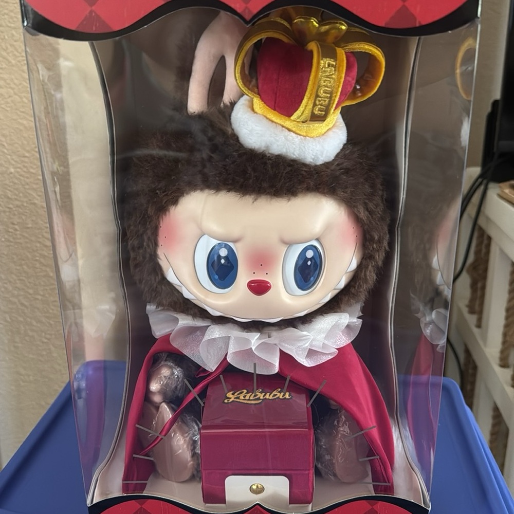 POP-MART Labubu Check-Mate King Royal Plush Toy - Red and Brown